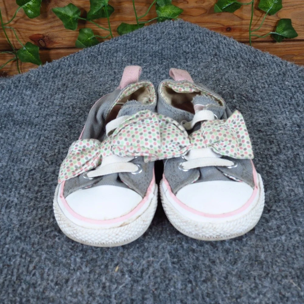 Converse Chuck Taylor All Star Girls Shoe Size 5 Toddler Casual Grey Pink‎ Bow